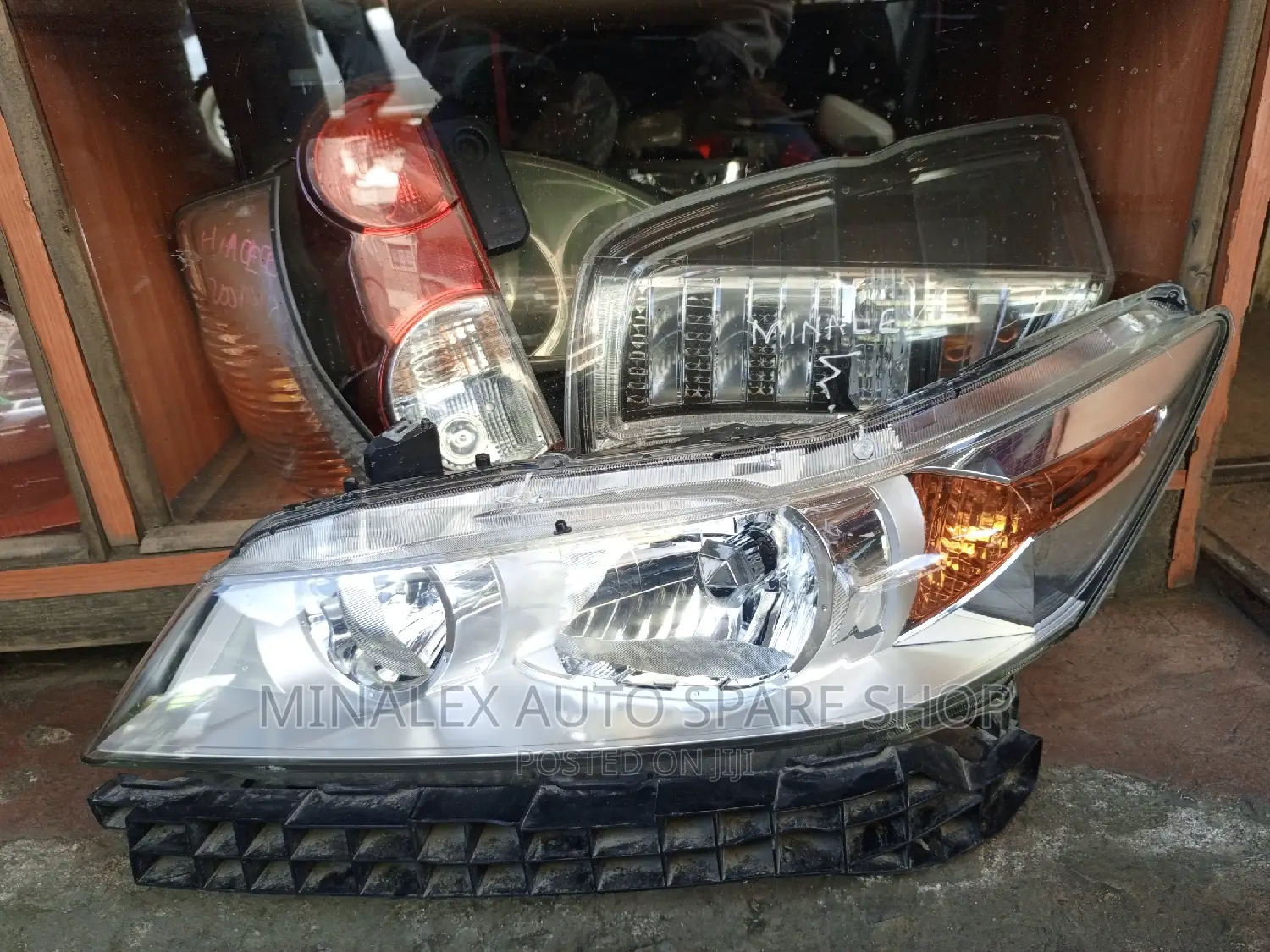 Honda Stream Clear Reflector Zenon Headlight (Complete)
