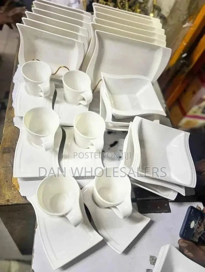 Wavy Dinner Set