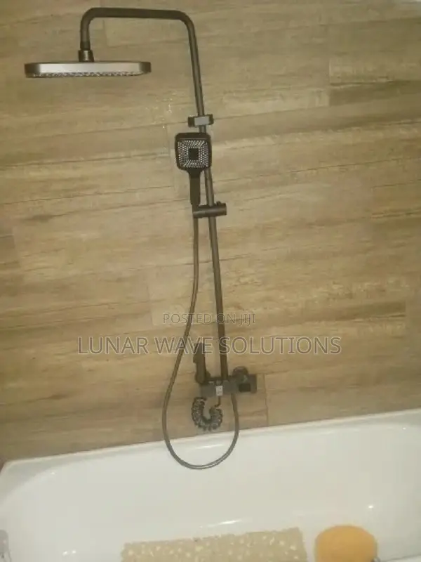 Home Improvement Piano Shower Mixers 4 Function, Led