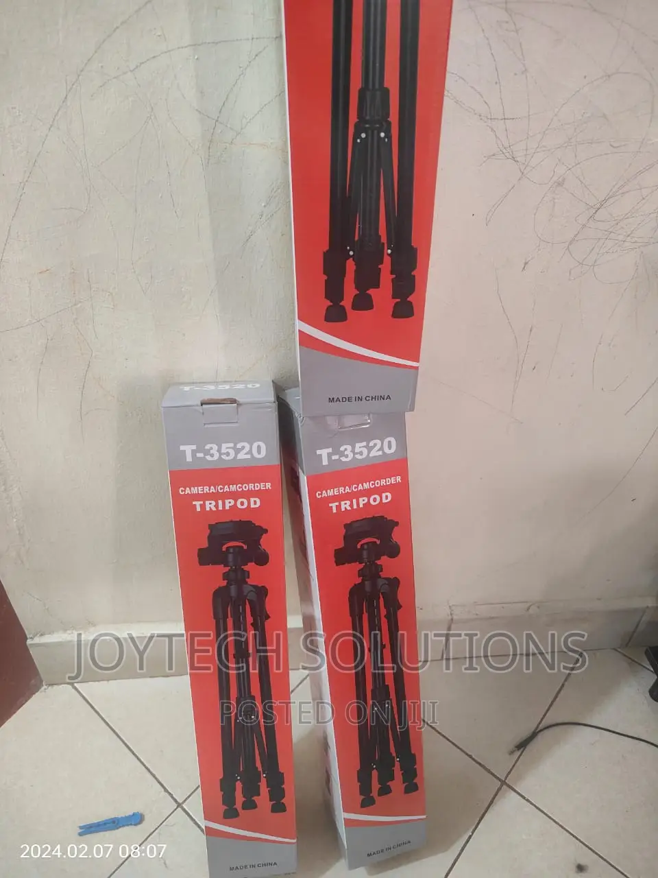 Tall Adjustable 3520 Mobile/Camera Tripod With Bag, Phone Sh