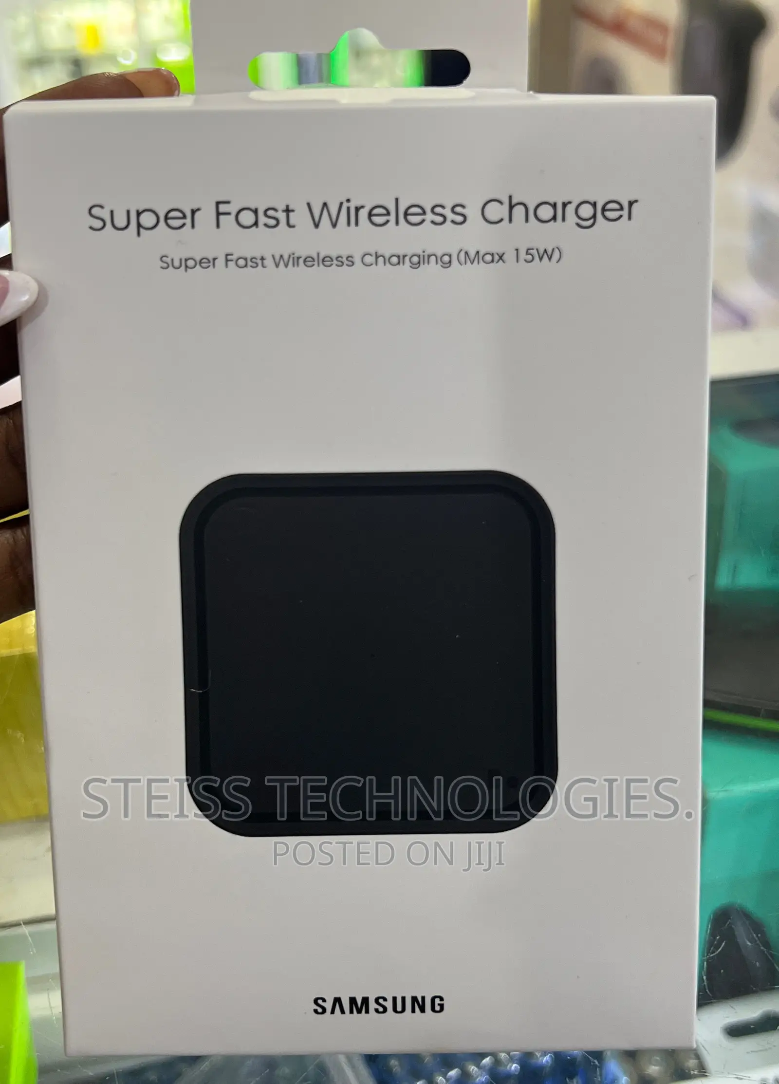 Samsung Fast Wireless Charger.