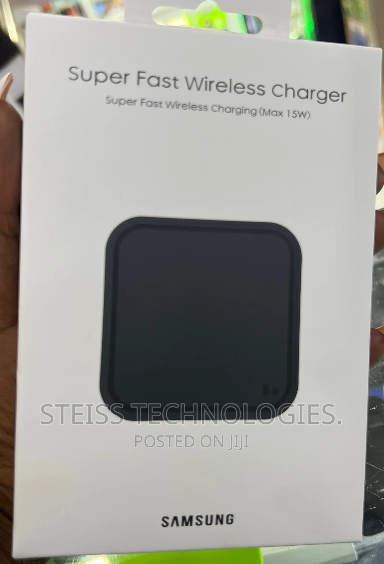 Samsung Fast Wireless Charger.