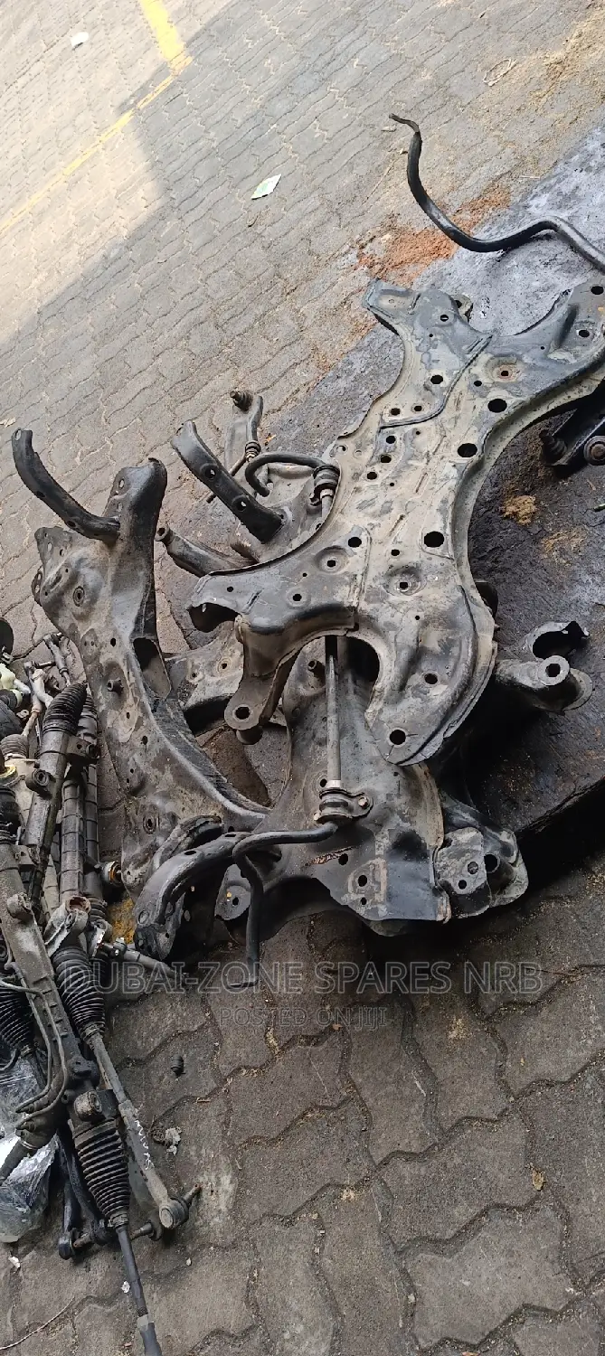 RAV4 J,Rav4 L, X-Trail Nt30 Engine Cross Member Available