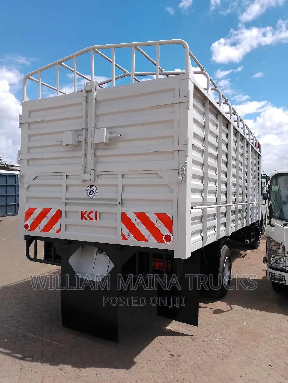 Isuzu FRR 2024 White