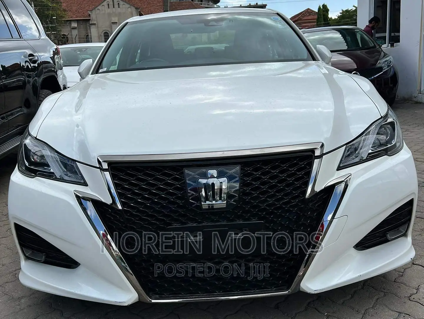 Toyota Crown 2017 White