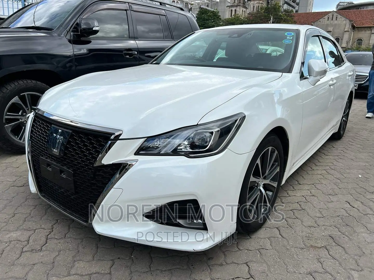 Toyota Crown 2017 White