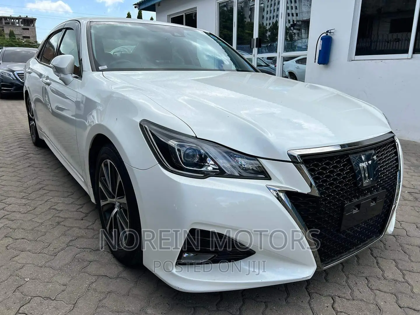 Toyota Crown 2017 White
