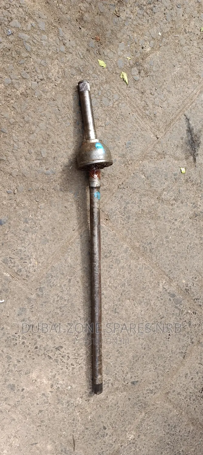 Land Cruiser Front Rear Drive Shafts, Axle Shafts Available.