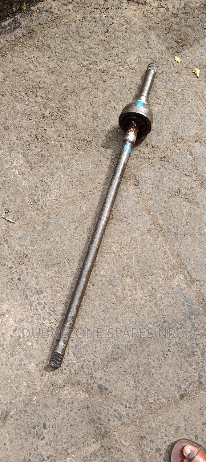 Land Cruiser Front Rear Drive Shafts, Axle Shafts Available.