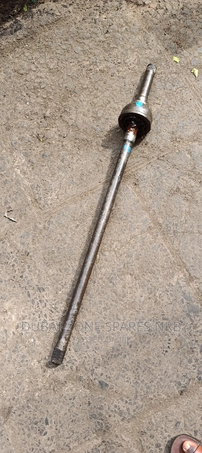 Land Cruiser Front Rear Drive Shafts, Axle Shafts Available.