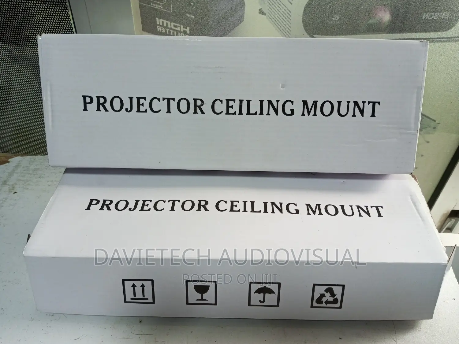 Universal Projector Ceiling Bracket
