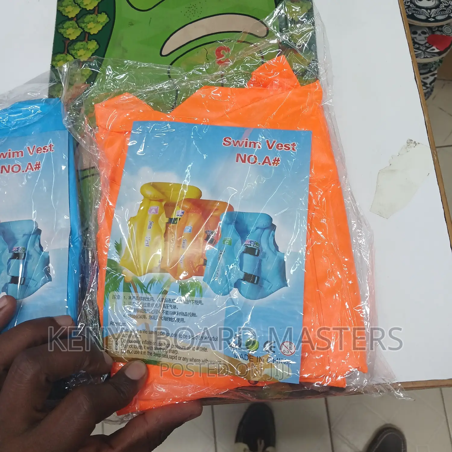 Inflatable Swimming Vests