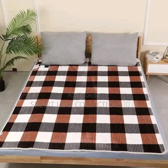 Checked Fleece Blanket