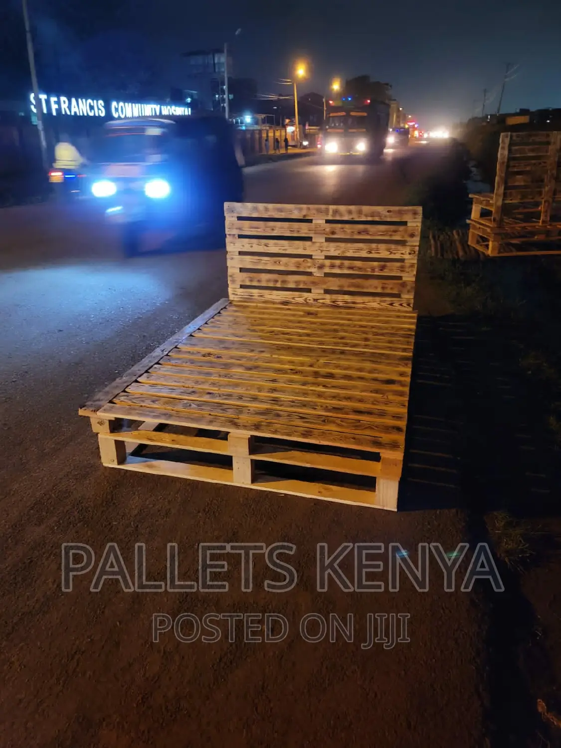 Pallet Bed- 5*6 Detachable and Blazed Pallet Bed. (FD01)
