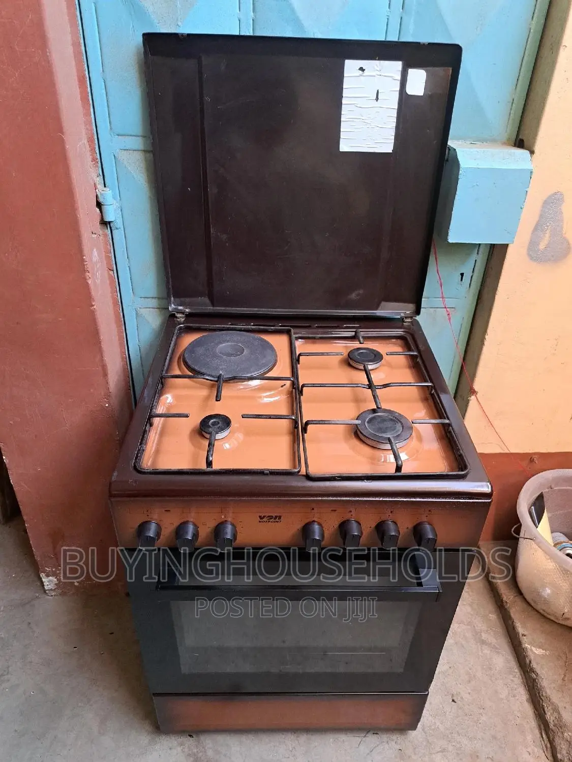 Von 60x60 Cooker 3gas+1electric