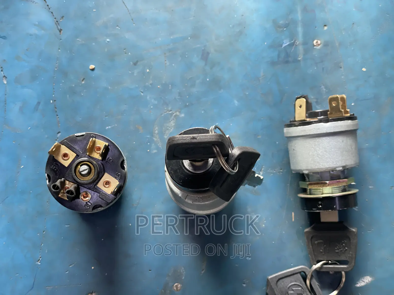  Key Starting Ignition Switch- STEYR/SHACKMAN SX2190