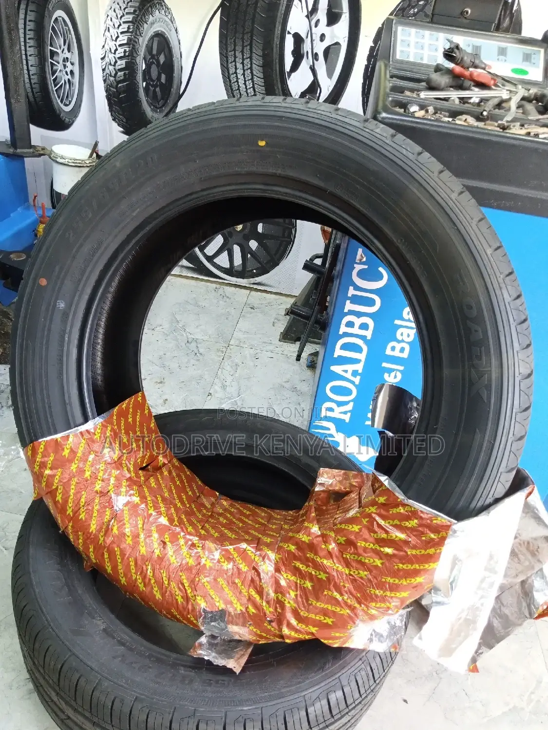 255/55r20 Roadx Tyre