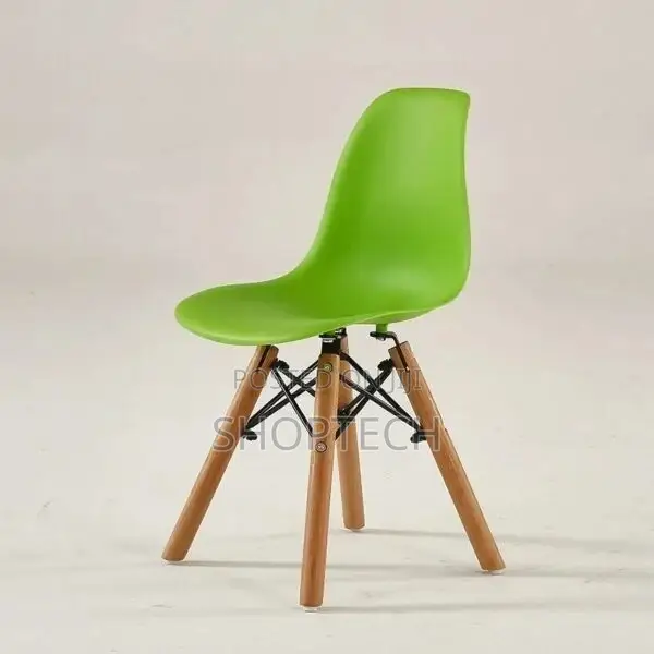 Eames Plastic Chair