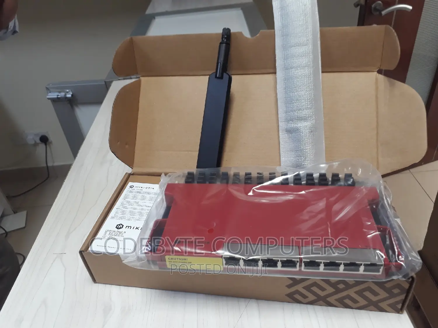Mikrotik L009uigs-2haxd-in Wireless Router Mikrotik L009uigs
