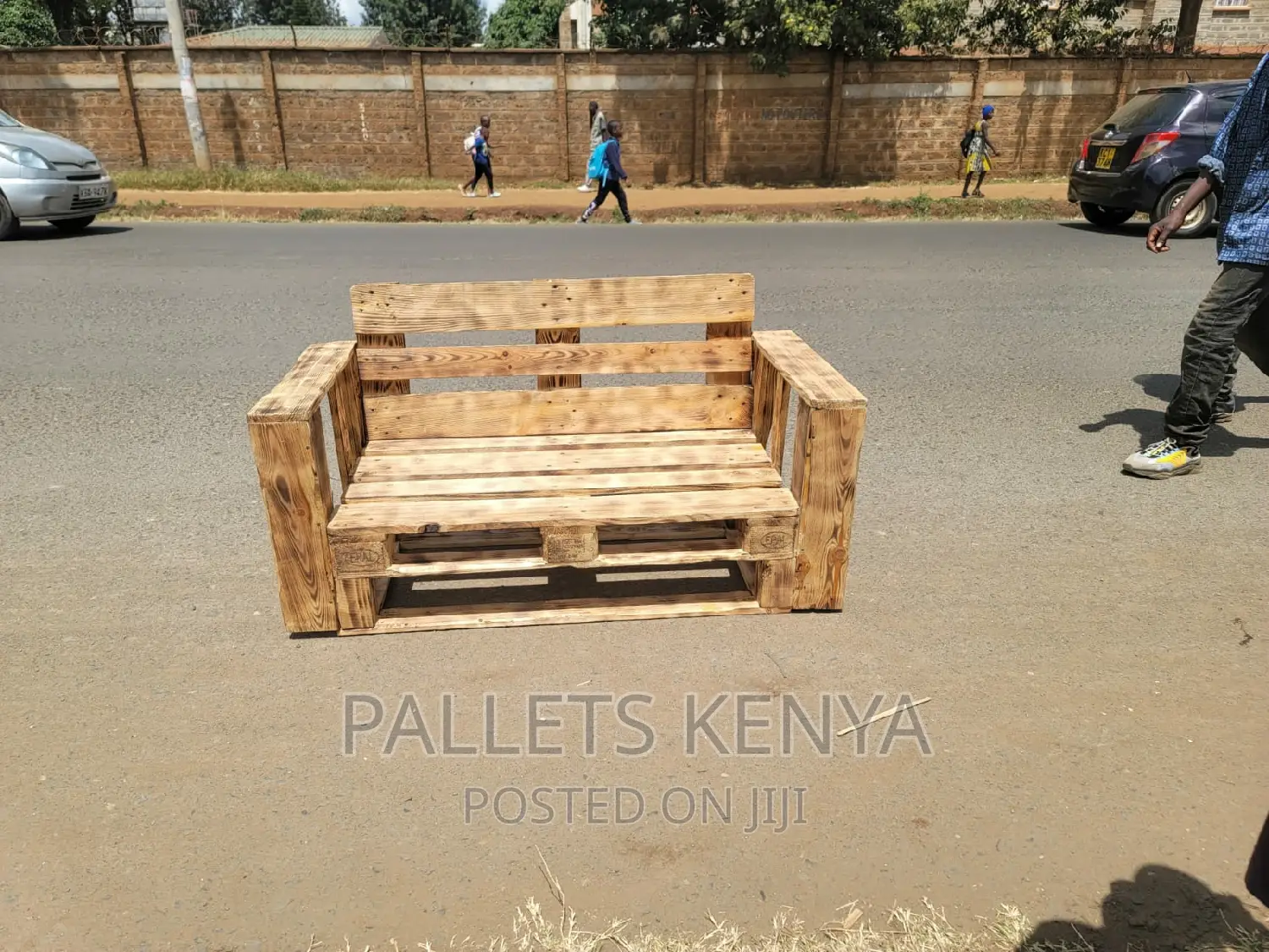 Pallet Bed- 2 Seater Pallet Sofa. (DL08)