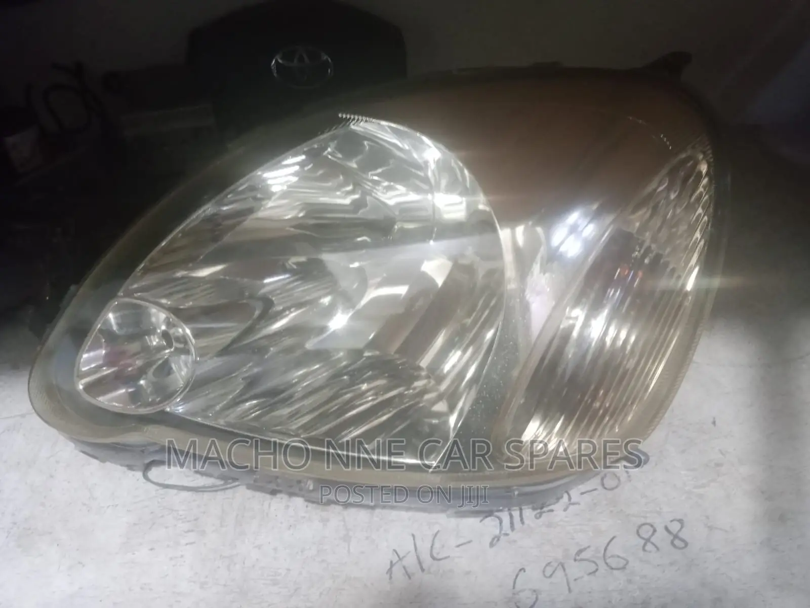 Toyota Vitz 2002 Headlight