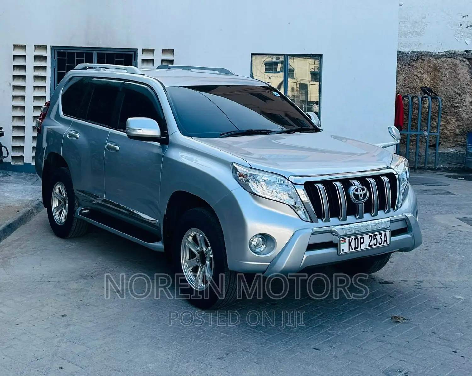 Toyota Land Cruiser Prado 2016 Silver