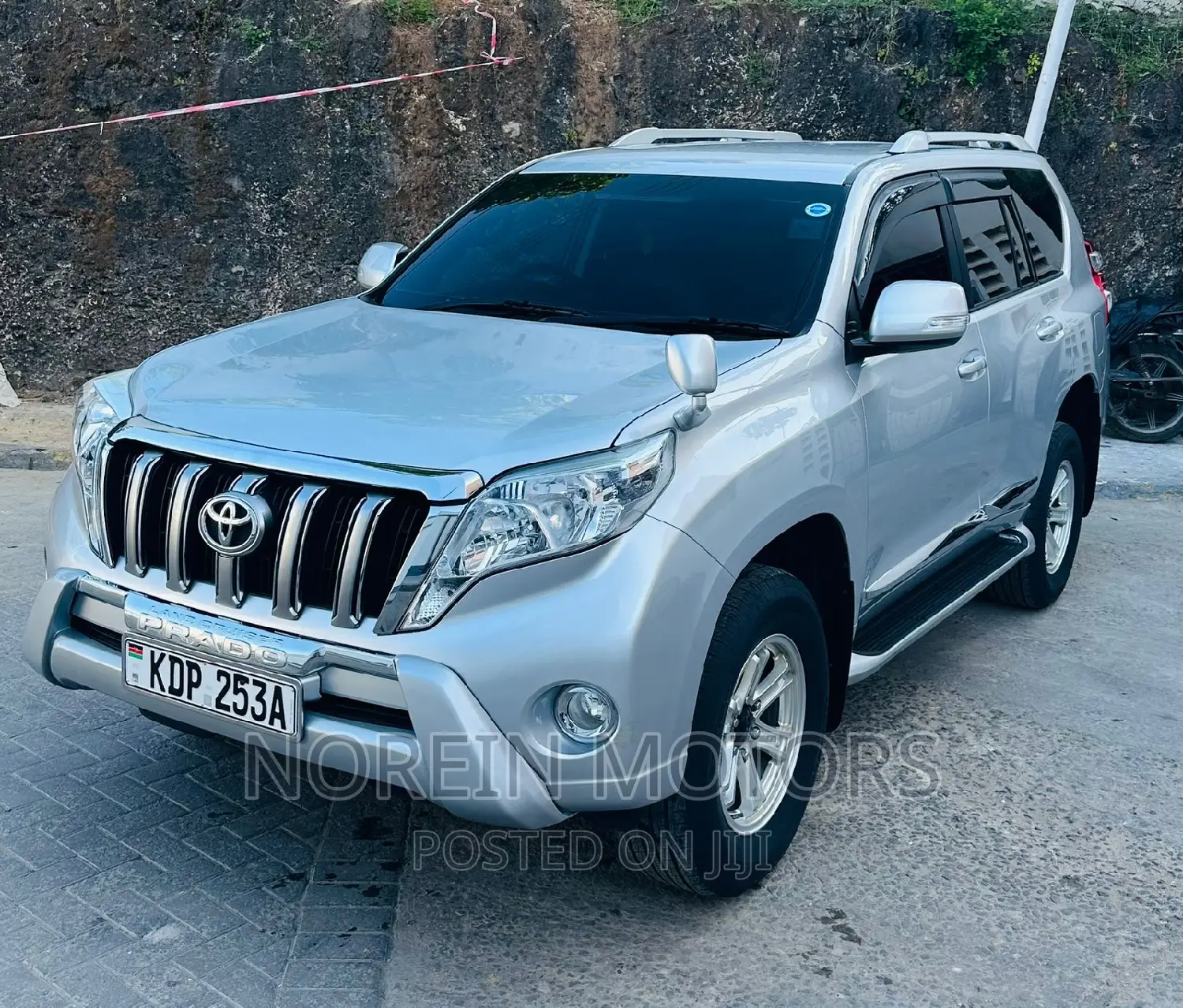 Toyota Land Cruiser Prado 2016 Silver