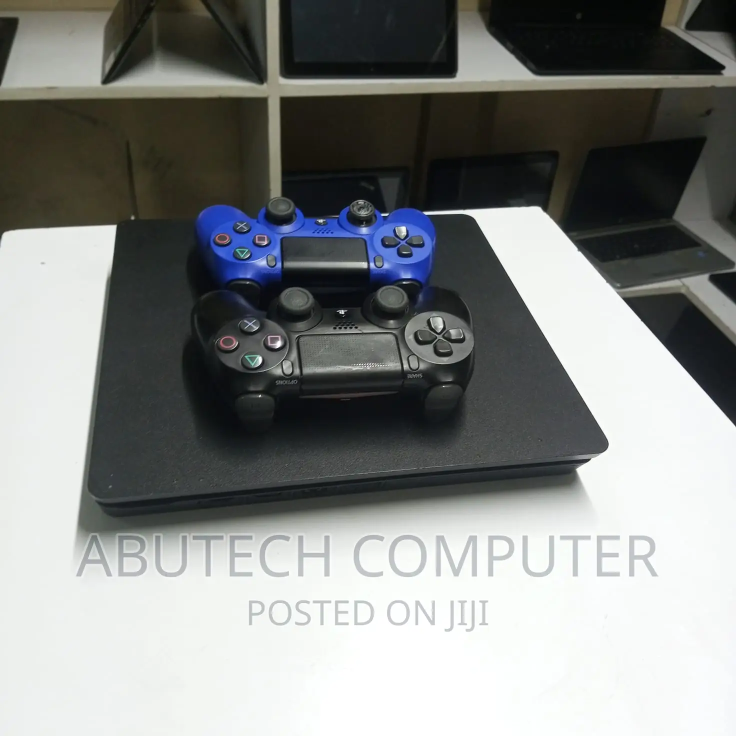 Play Station 4