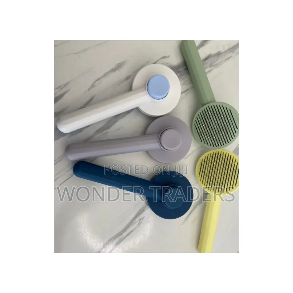 Self Cleaning Carpet Comb