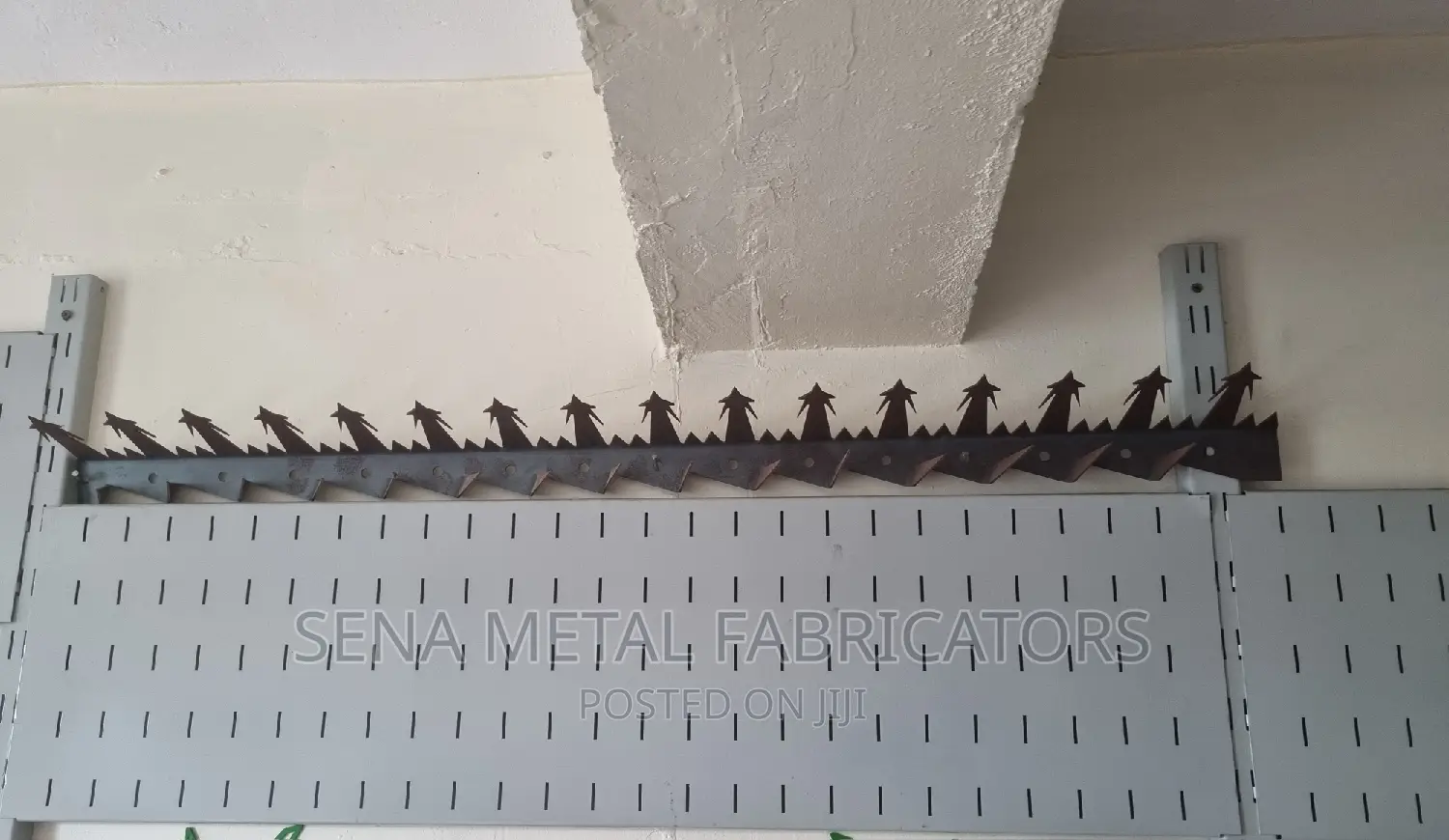 Metal Security Fence Spikes.