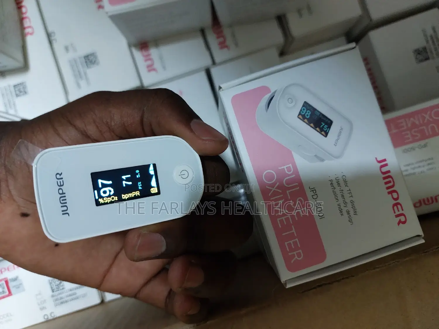 Fingertip Pulse Oximeter PREMIUM QUALITY (JUMPER)