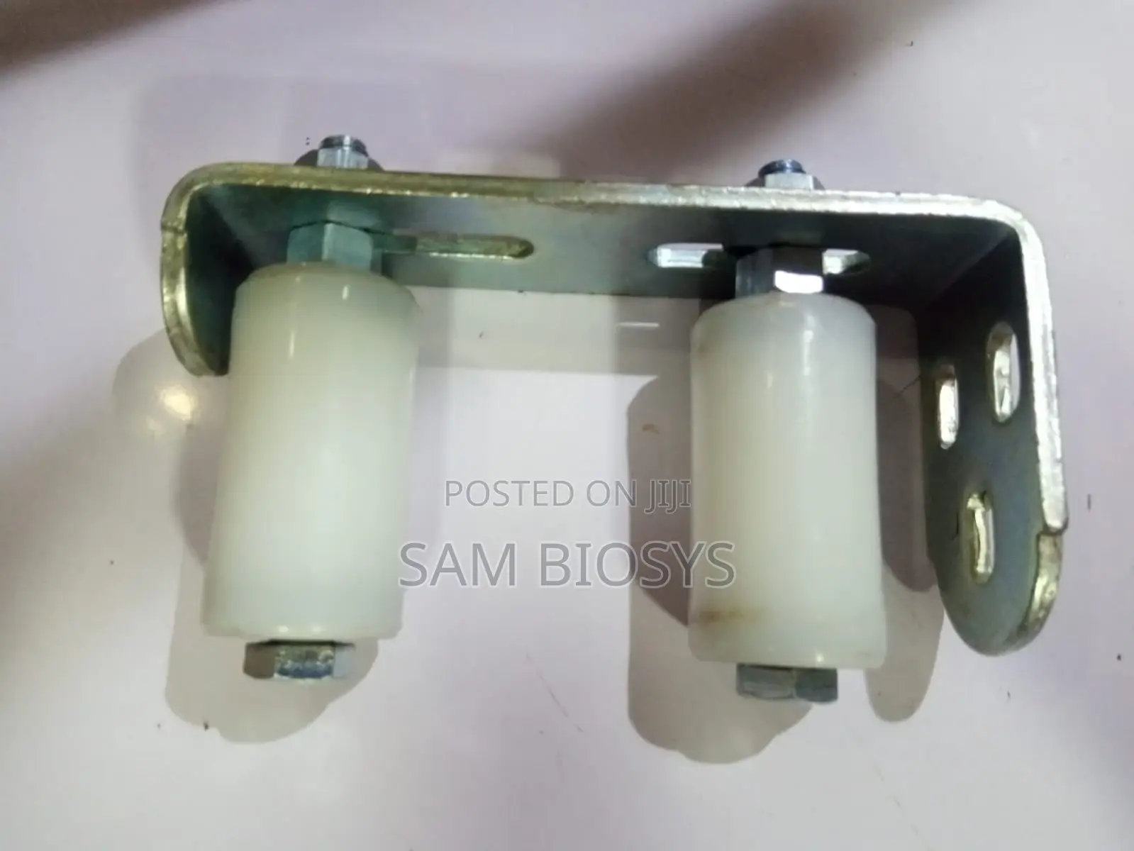 Gate Guiders For Sliding Gate