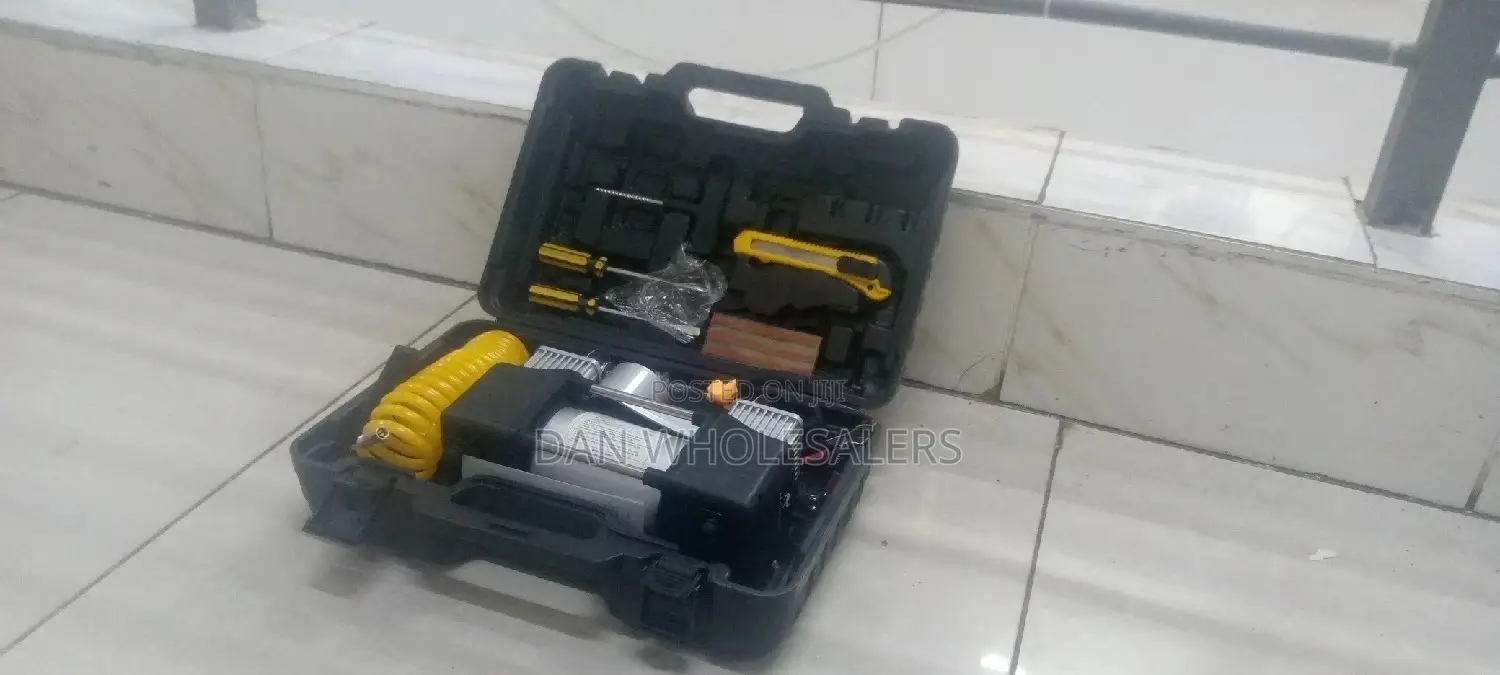 Double Cylinder Portable 12V 100PSI Inflatable Pump