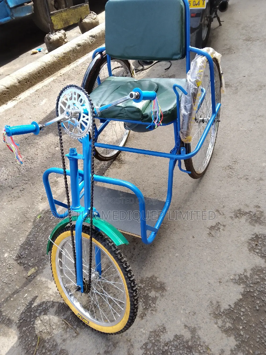 Commode Wheelchair/ Tricycle Wheelchair With Commode