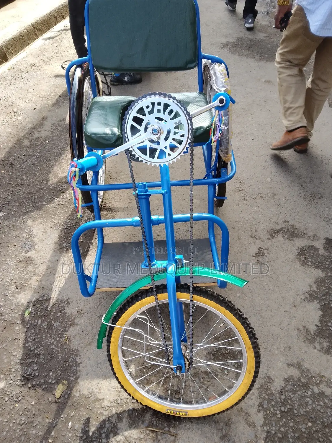 Commode Wheelchair/ Tricycle Wheelchair With Commode