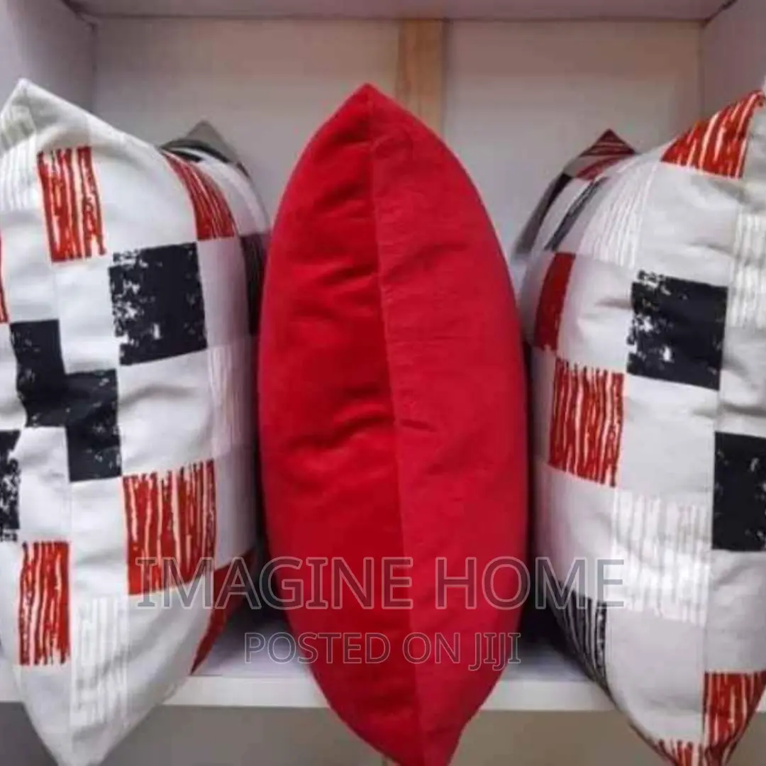 Red Themed Throw Pillows