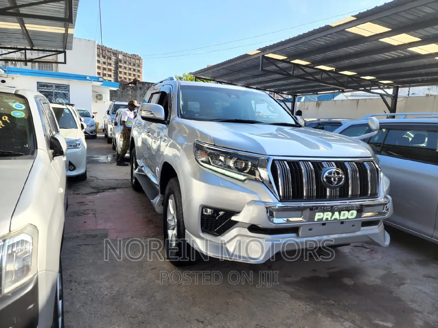 Toyota Land Cruiser Prado 2018 Silver