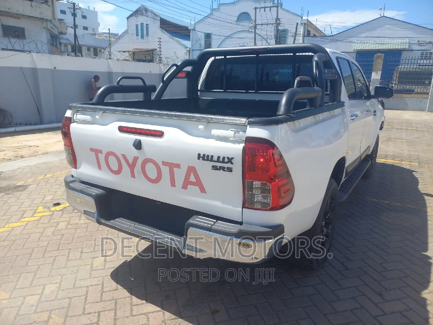 Toyota Hilux 2017 White