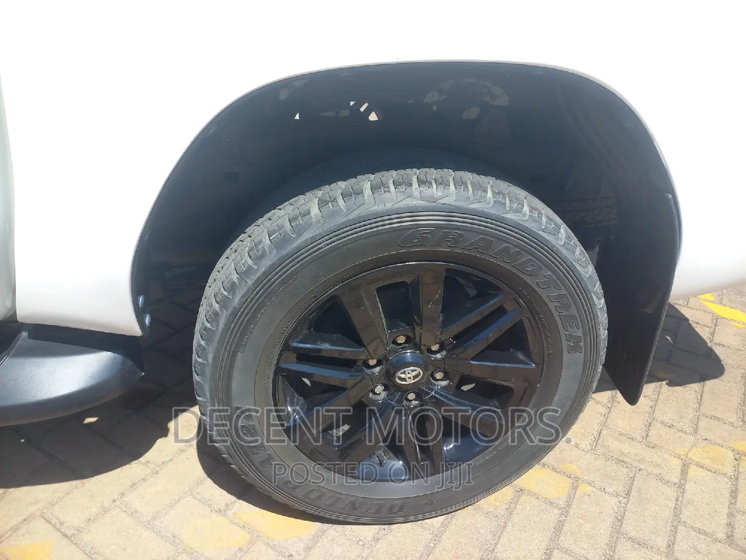 Toyota Hilux 2017 White
