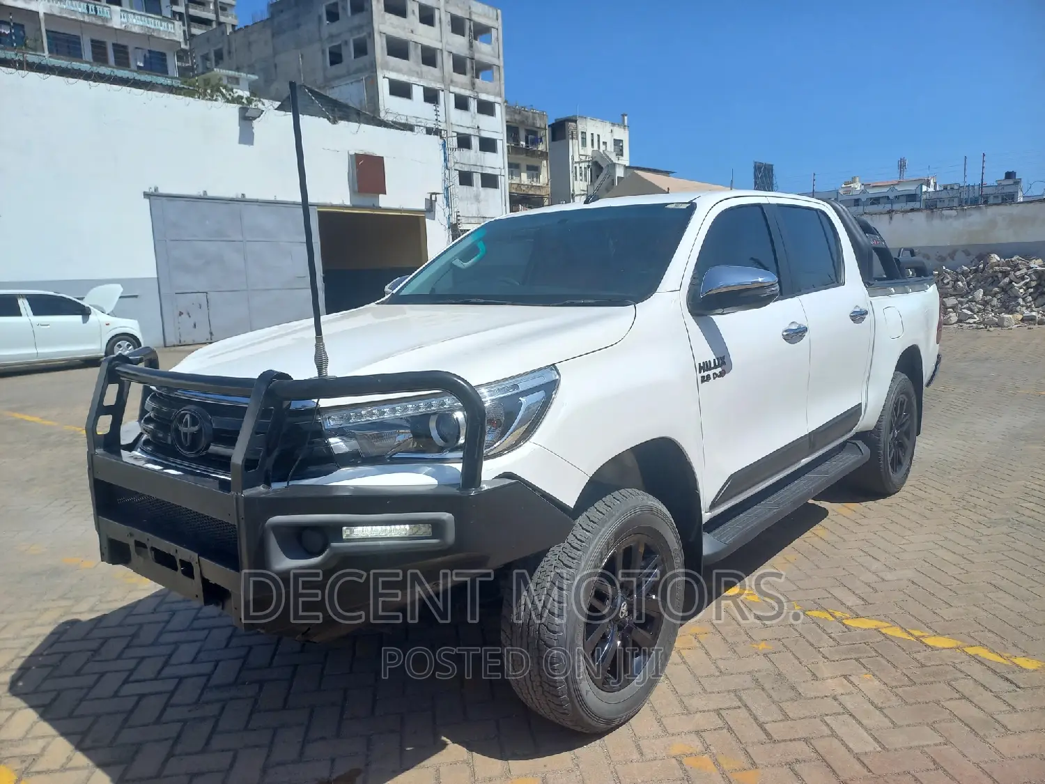 Toyota Hilux 2017 White