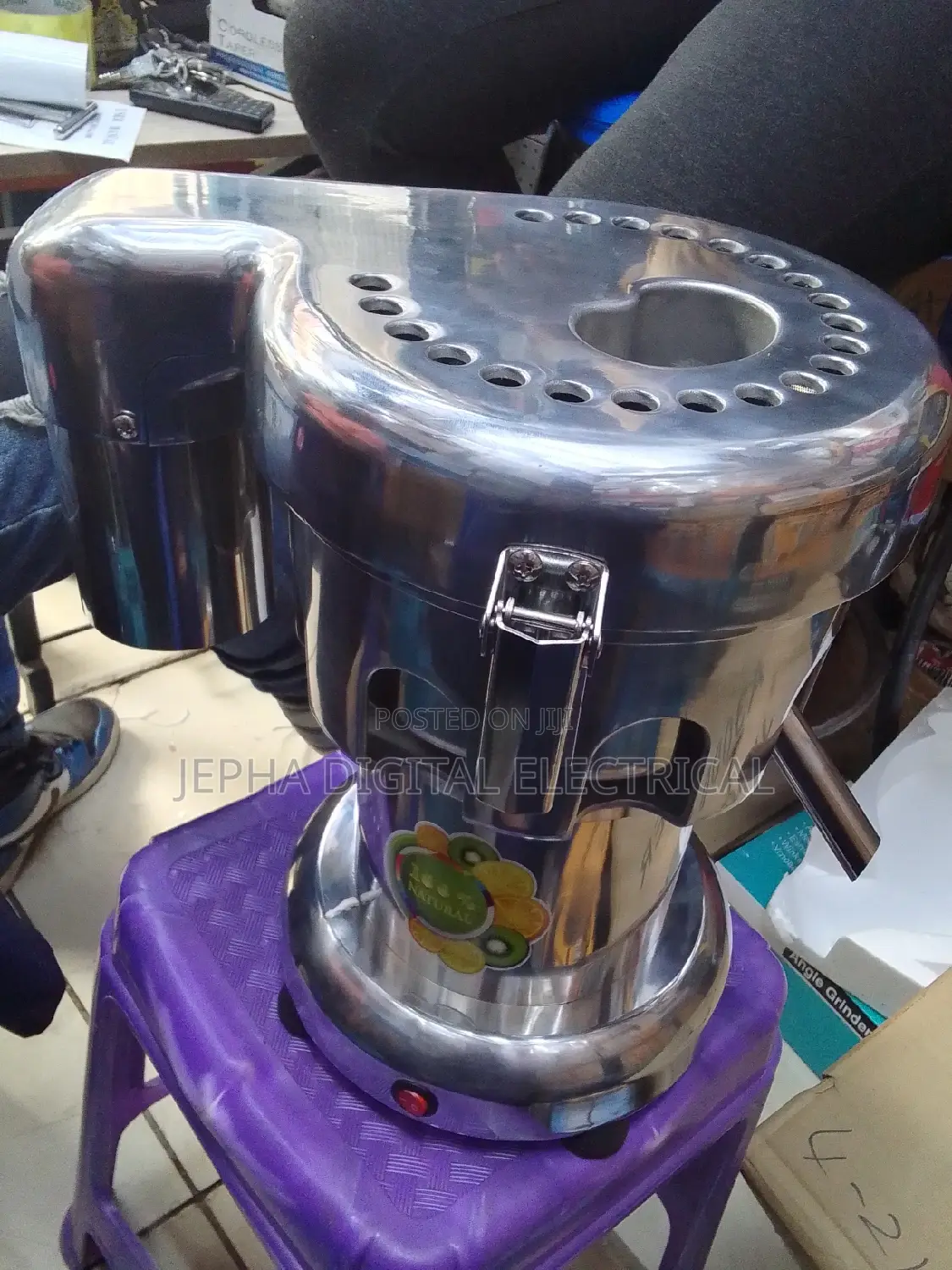 Commercial Juicer Machine