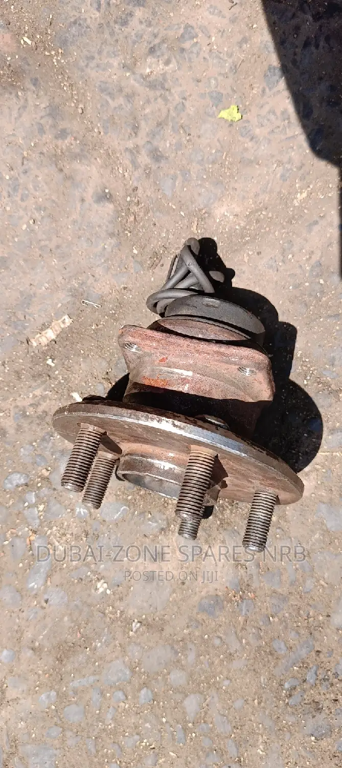 Premio 240,Allion,Wish,Vitz,Avensis Rear Hubs 2-Wheel Drive