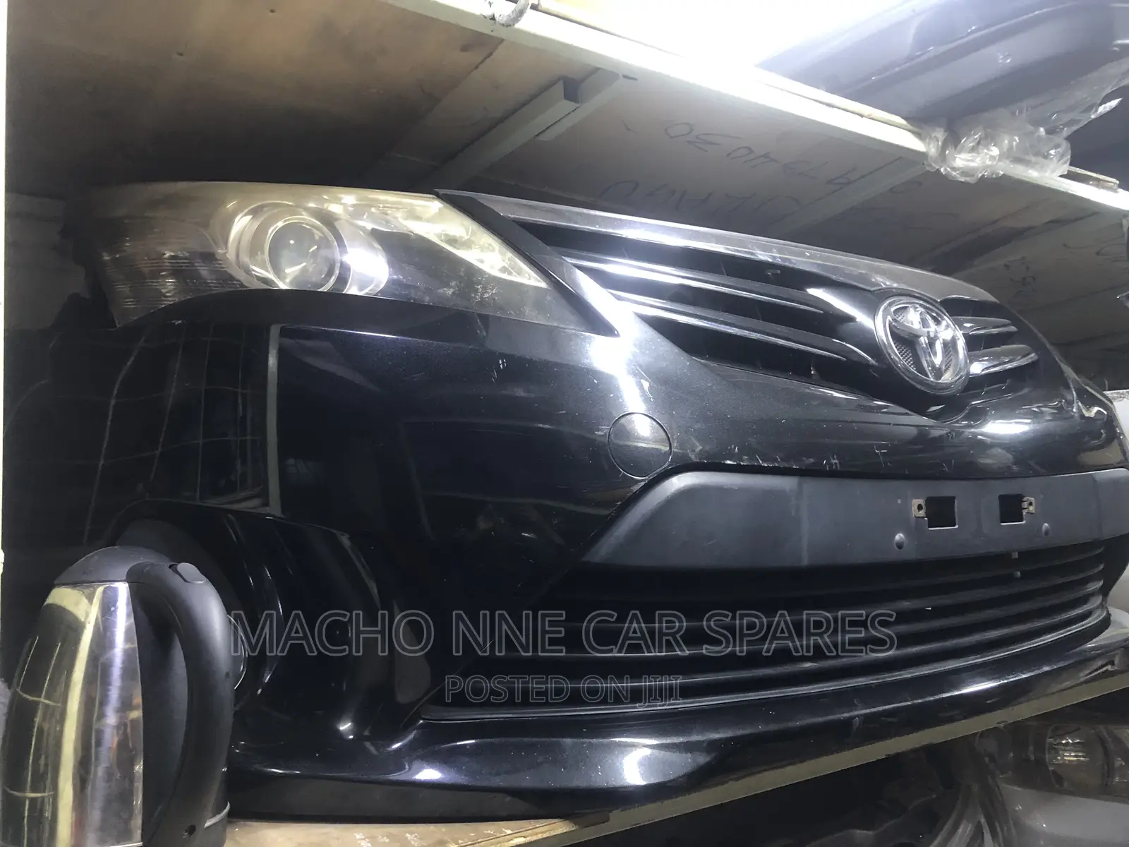 Toyota Avensis 2015 Nosecut
