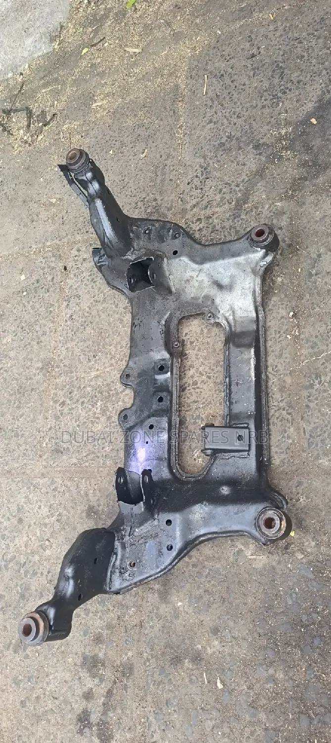 Nissan X-Trail Nt30 Qr20 2 4wheel Drive Front Cross Member