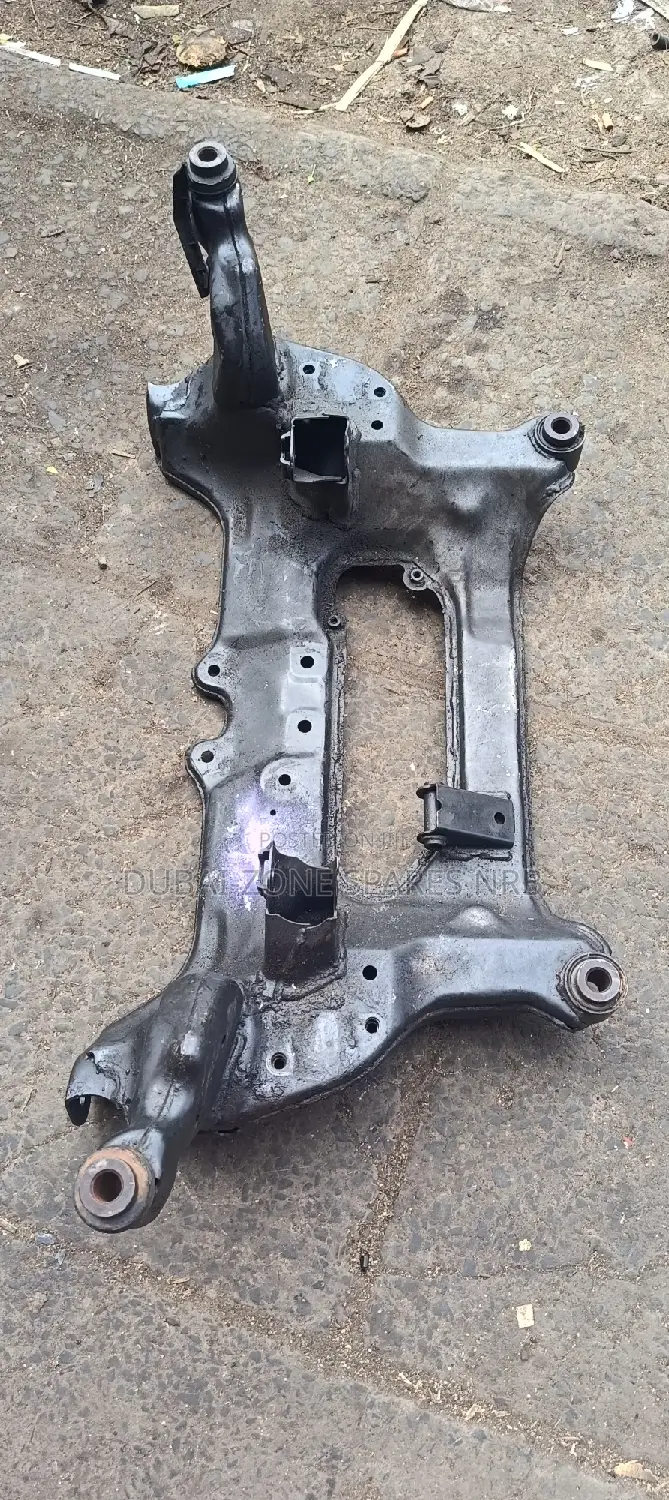 Nissan X-Trail Nt30 Qr20 2 4wheel Drive Front Cross Member