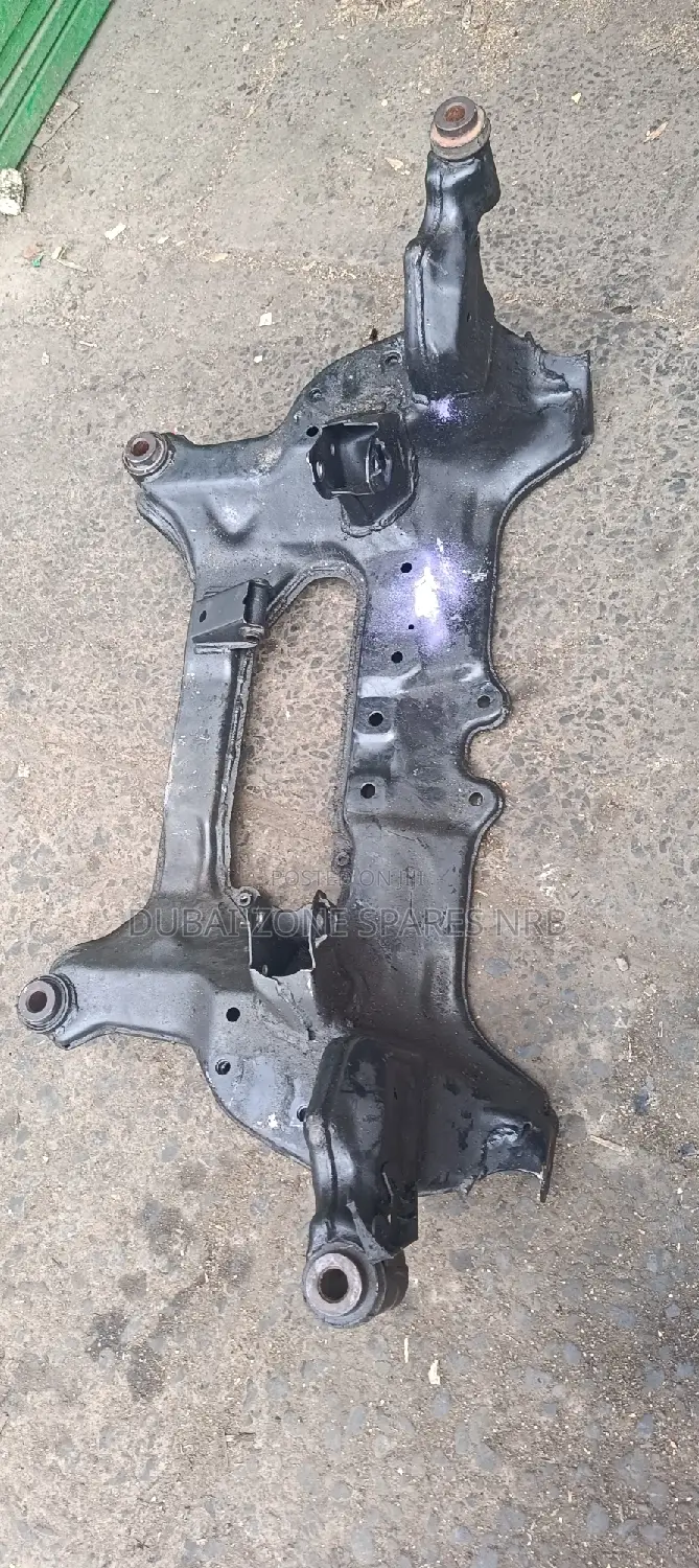 Nissan X-Trail Nt30 Qr20 2 4wheel Drive Front Cross Member