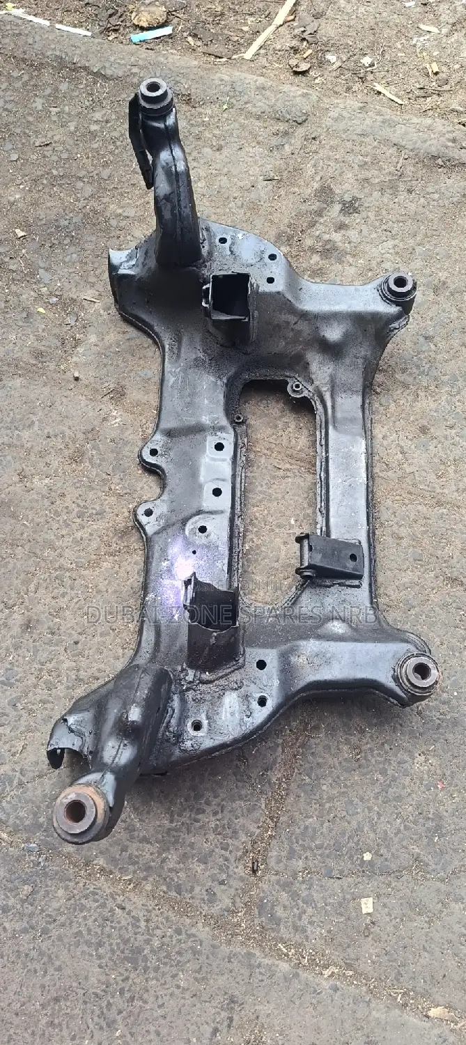 Nissan X-Trail Nt30 Qr20 2 4wheel Drive Front Cross Member