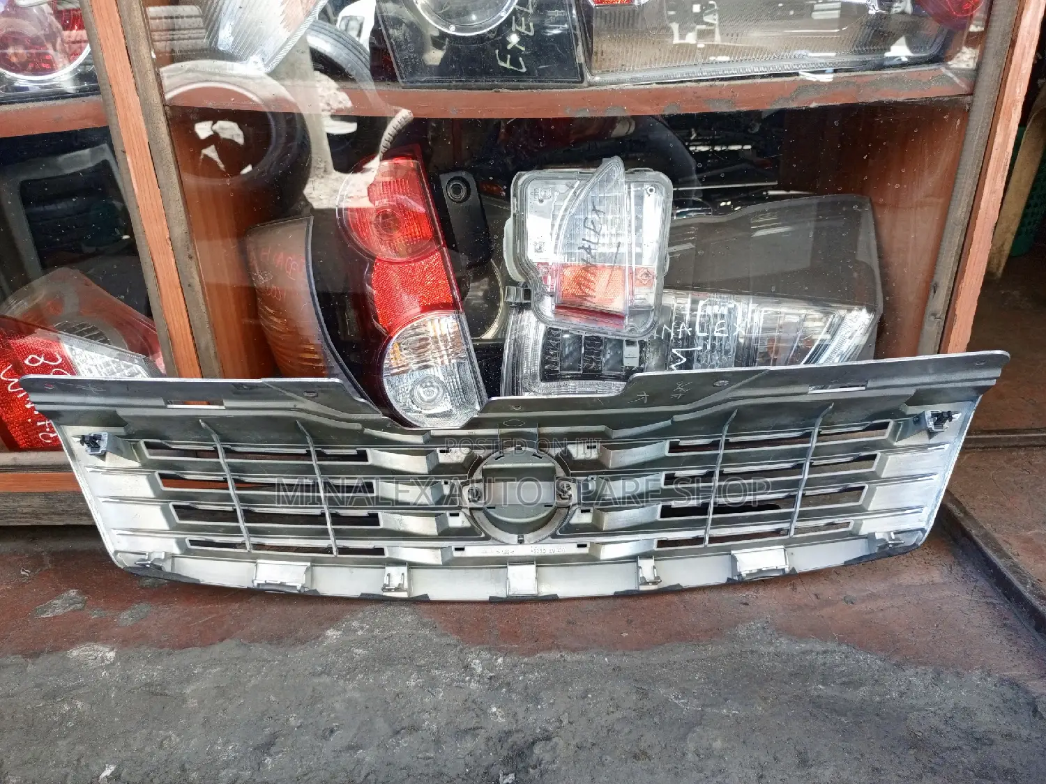 Grill Nissan Sylphy N17