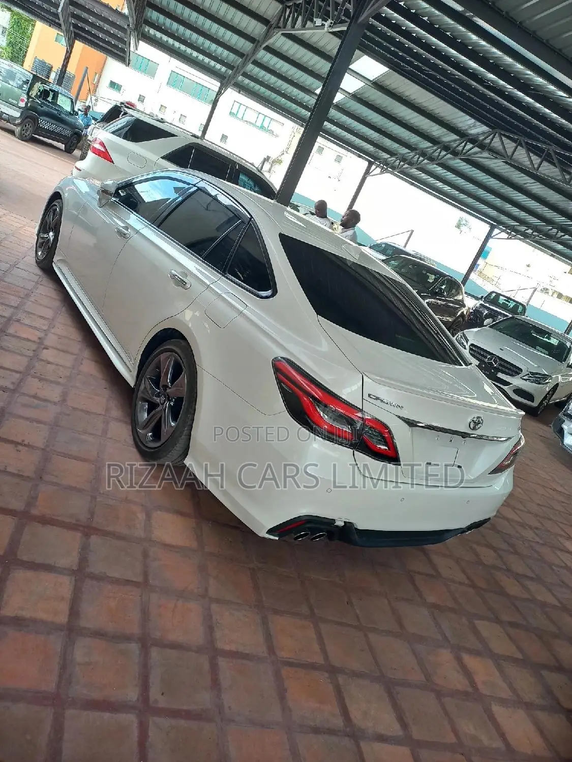 Toyota Crown 2019 White