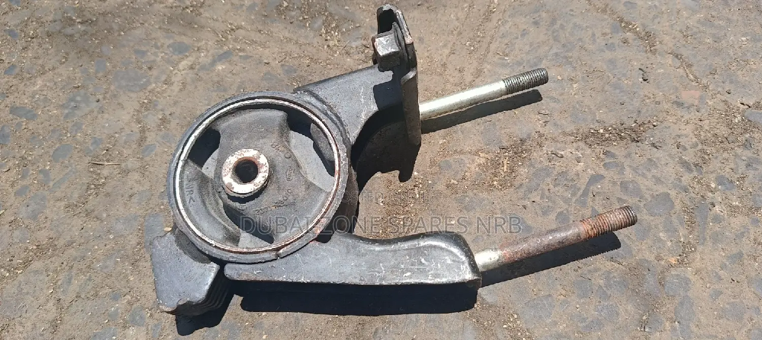 Belta, Vitz, Ractis, Axio,Axio, Runx, Alex Gearbox Mount.